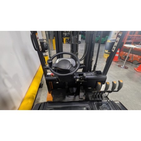 NEUWERTH Logistics SA - Hangcha - CPDS18J-C1 - Chariot-élévateur électrique