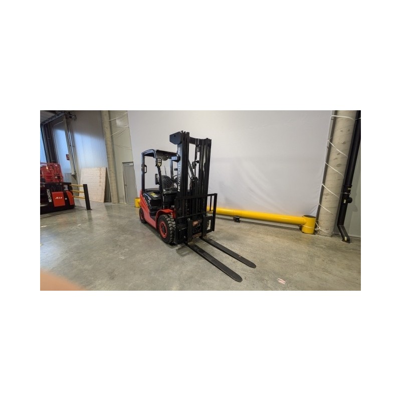 NEUWERTH Logistics SA - Hangcha - CPCD25-X2H7F1 - Chariot-élévateur Diesel