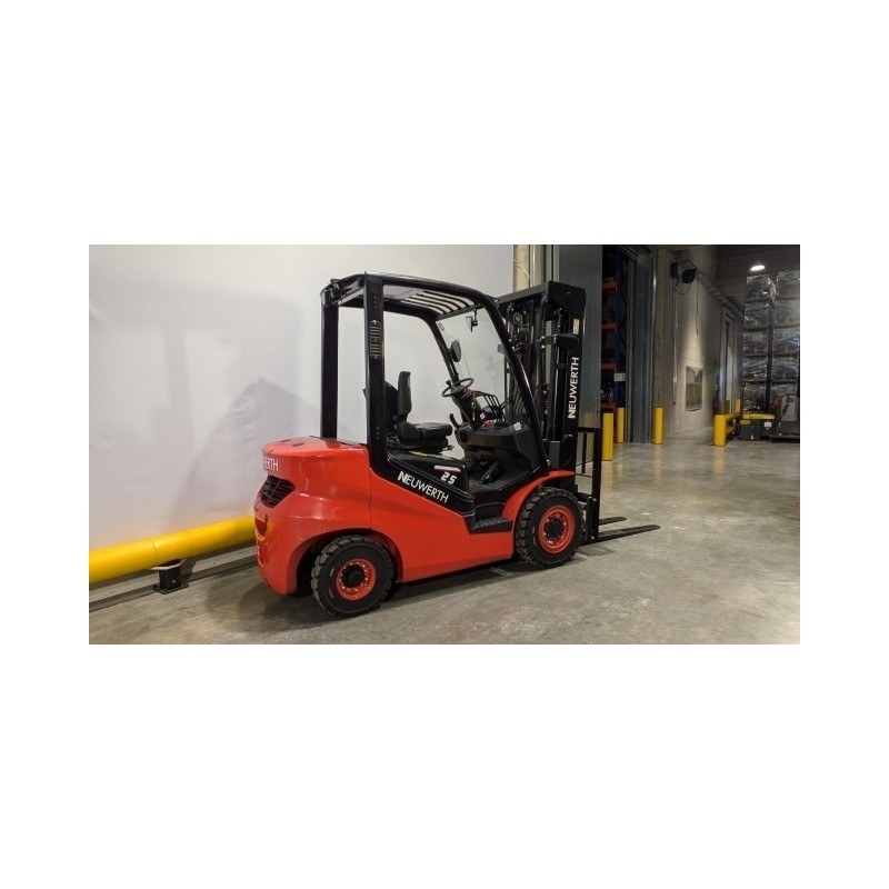 NEUWERTH Logistics SA - Hangcha - CPCD25-X2H7F1 - Chariot-élévateur Diesel
