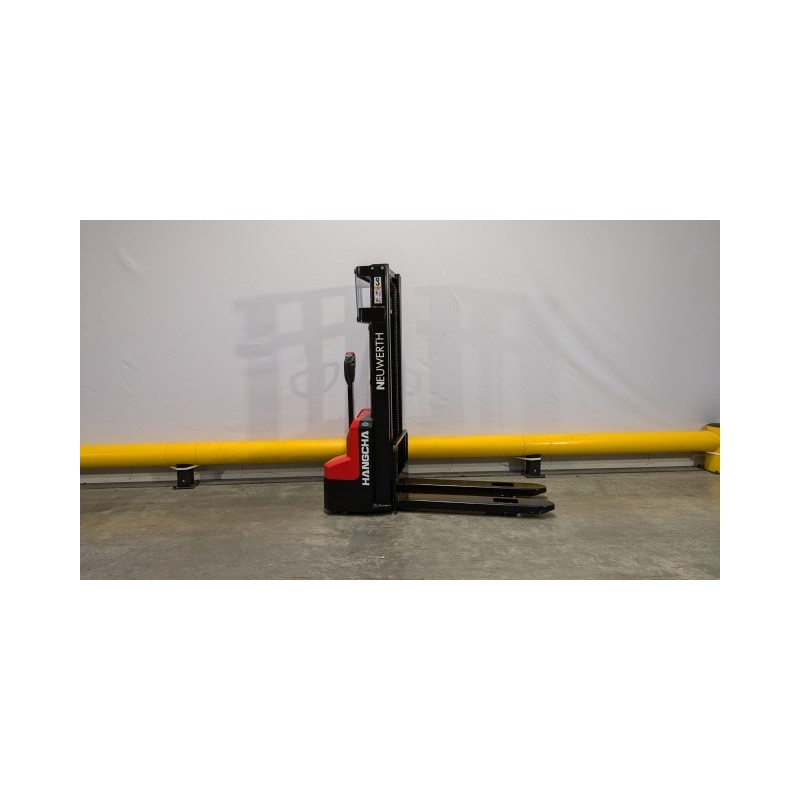 NEUWERTH Logistics SA - Hangcha - CDD12-A2MC2-SZ - Gerbeur électrique NEUWERTH Logistics SA - Hangcha - CDD12-A2MC2-SZ - Gerbeur électrique