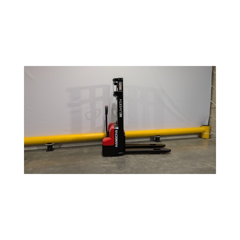 NEUWERTH Logistics SA - Hangcha - CDD12-A2MC2-SZ - Gerbeur électrique NEUWERTH Logistics SA - Hangcha - CDD12-A2MC2-SZ - Gerbeur électrique
