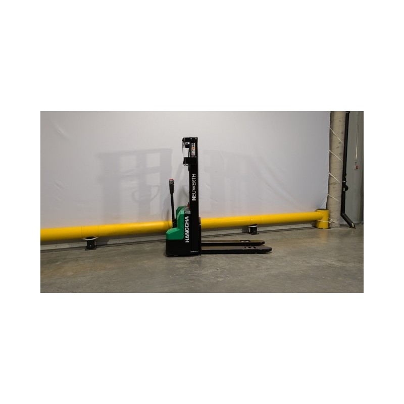 NEUWERTH Logistics SA - Hangcha - CDD12-A2MC2-ISZ - Gerbeur électrique NEUWERTH Logistics SA - Hangcha - CDD12-A2MC2-ISZ - Gerbeur électrique