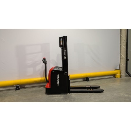 NEUWERTH Logistics SA - Hangcha - CDD12-AC2 - Gerbeur électrique