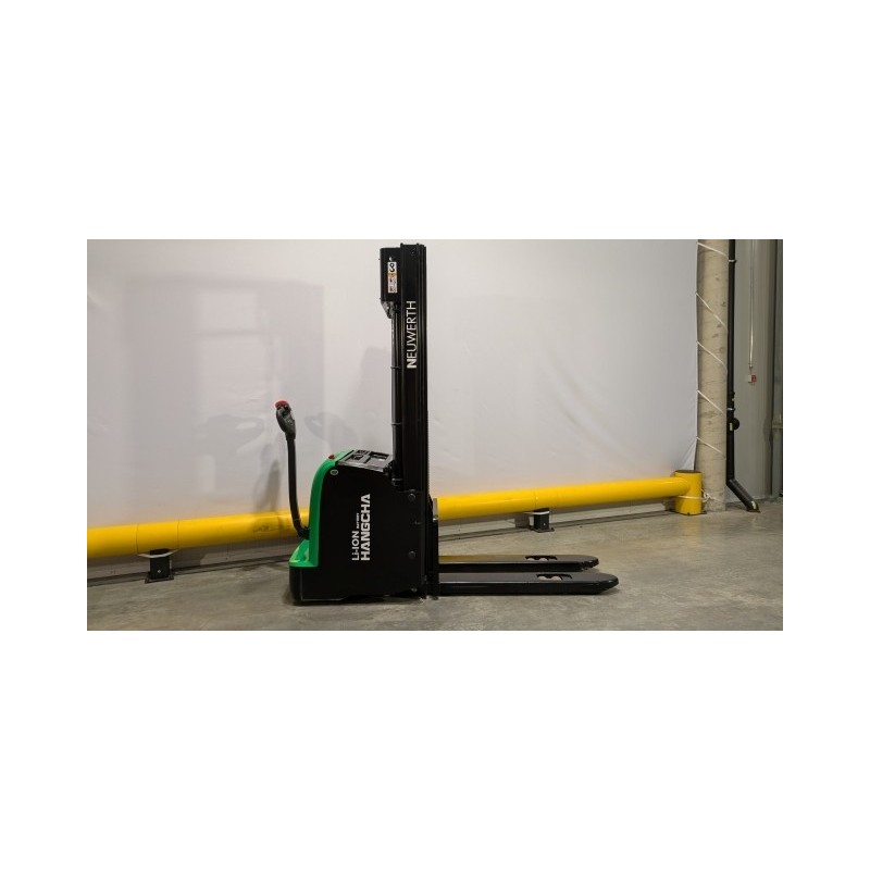 NEUWERTH Logistics SA - Hangcha - CDD16-AC2-L-I - Gerbeur électrique
