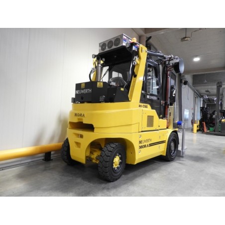 NEUWERTH Logistics SA - Mora - M90CSE-E - Chariot-élévateur Diesel NEUWERTH Logistics SA - Mora - M90CSE-E - Chariot-élévateur Diesel
