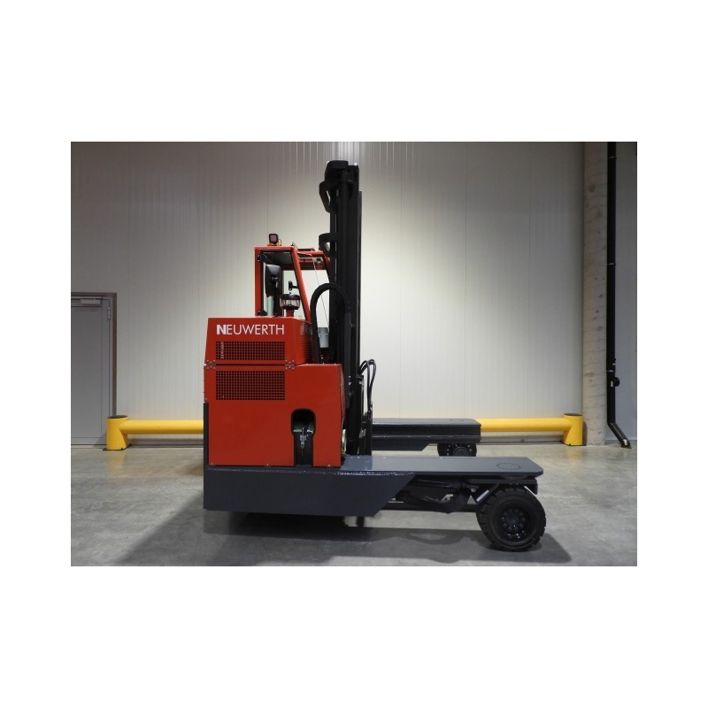 NEUWERTH Logistics SA - Transmanut - T 40 G - Chariot-élévateur multidirectionnel