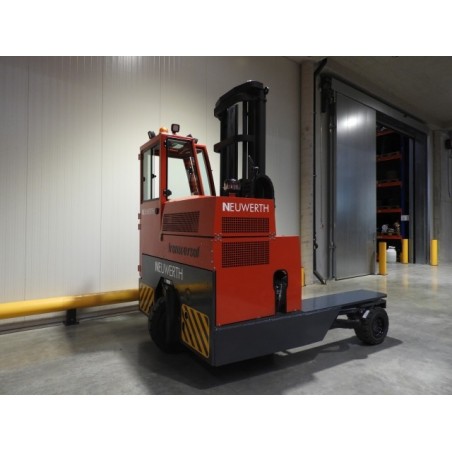 NEUWERTH Logistics SA - Transmanut - T 40 G - Chariot-élévateur multidirectionnel