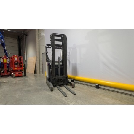 NEUWERTH Logistics SA - Atlet - UND 140 - Chariot à mât retractable