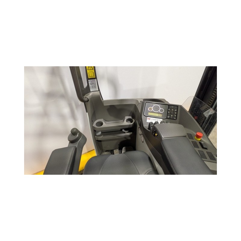 NEUWERTH Logistics SA - Atlet - UND 140 - Chariot à mât retractable