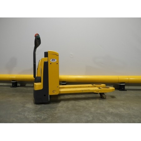 NEUWERTH Logistics SA - Jungheinrich - eje 116 - Transpalette électrique