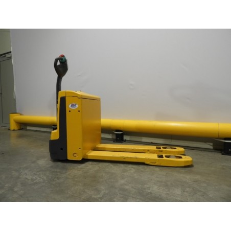 NEUWERTH Logistics SA - Jungheinrich - eje 116 - Transpalette électrique