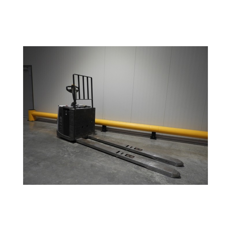 NEUWERTH Logistics SA - Atlet - PMR(PDP) 200 - Transpalette électrique