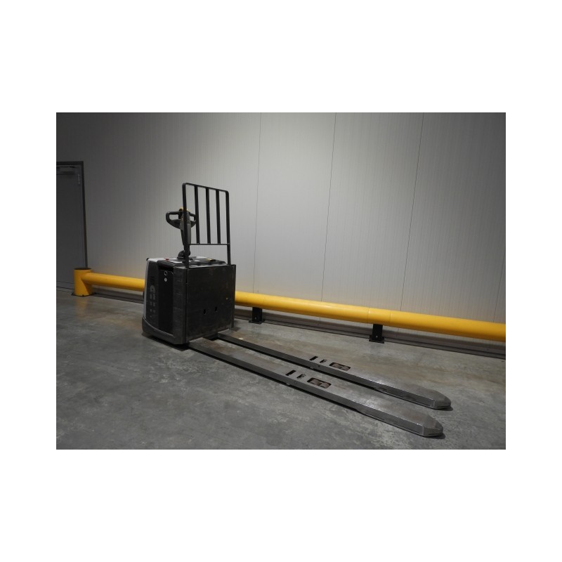 NEUWERTH Logistics SA - Atlet - PMR(PDP) 200 - Transpalette électrique