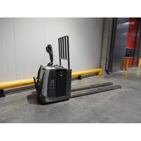 NEUWERTH Logistics SA - Atlet - PMR(PDP) 200 - Transpalette électrique