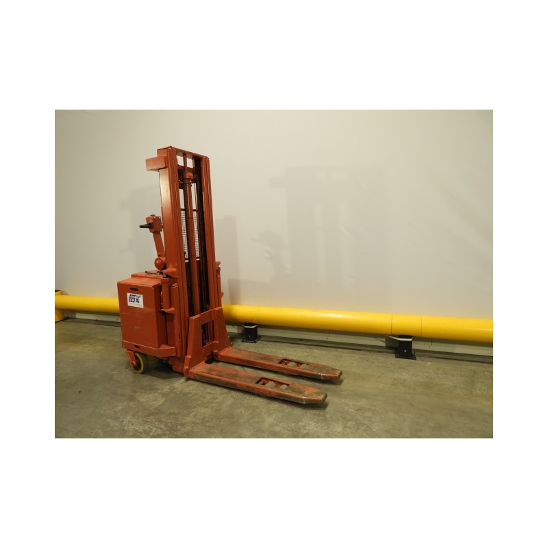 NEUWERTH Logistics SA - Bt - lsf 10/4 - Gerbeur électrique