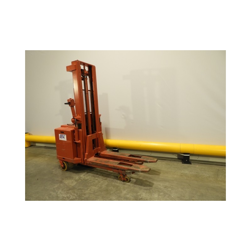 NEUWERTH Logistics SA - Bt - lsf 10/4 - Gerbeur électrique