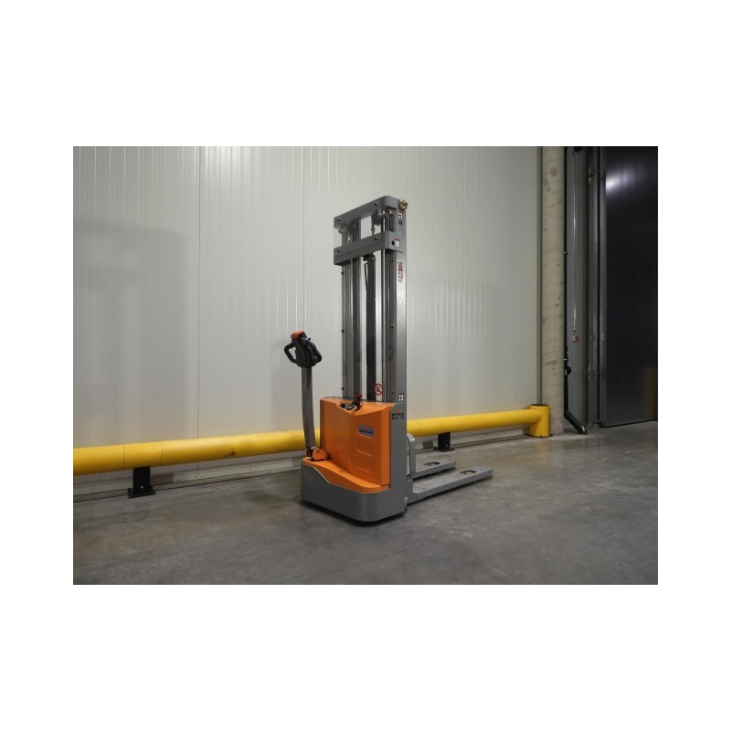 NEUWERTH Logistics SA - Still - ecv 10 - Gerbeur électrique