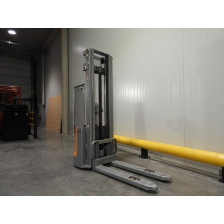 NEUWERTH Logistics SA - Still - ecv 10 - Gerbeur électrique