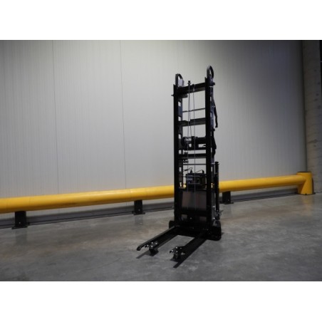 NEUWERTH Logistics SA - Neslift - RLA-EW - Gerbeur électrique