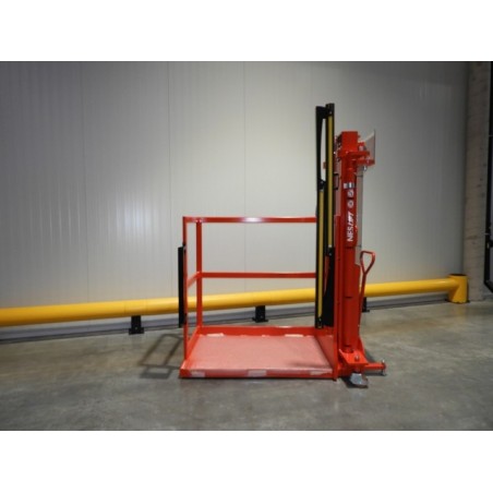 NEUWERTH Logistics SA - Neslift - STP 15 - Gerbeur électrique