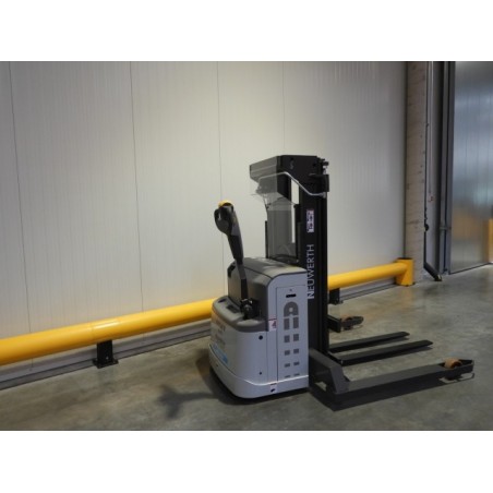 NEUWERTH Logistics SA - Atlet - PSH 200 - Gerbeur électrique NEUWERTH Logistics SA - Atlet - PSH 200 - Gerbeur électrique