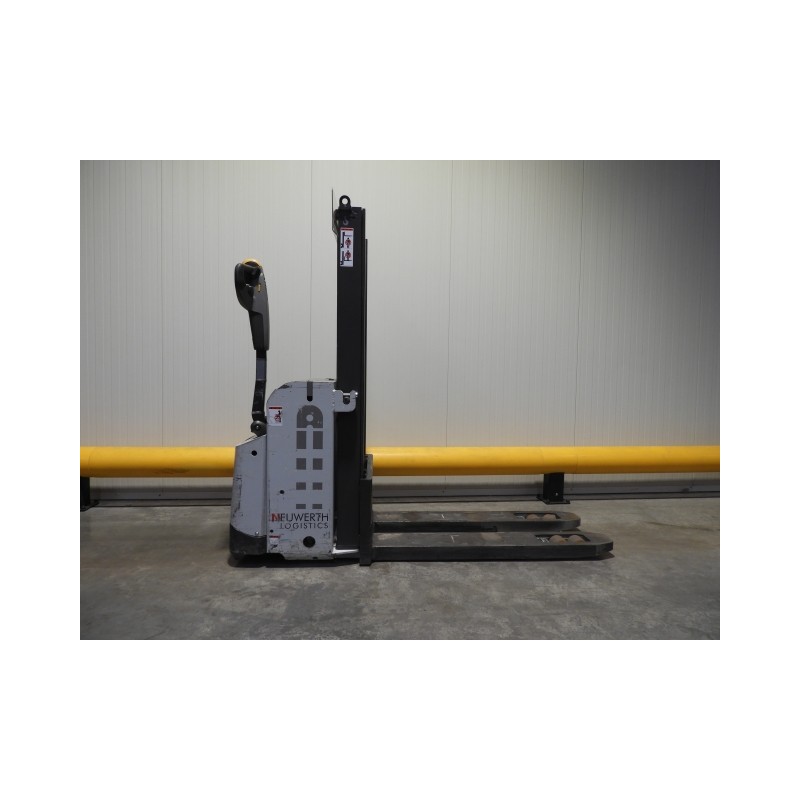 NEUWERTH Logistics SA - Atlet - PSD 125 - Gerbeur électrique NEUWERTH Logistics SA - Atlet - PSD 125 - Gerbeur électrique