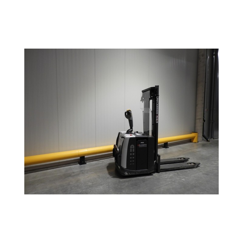 NEUWERTH Logistics SA - Atlet - PSP 125 - Gerbeur électrique NEUWERTH Logistics SA - Atlet - PSP 125 - Gerbeur électrique