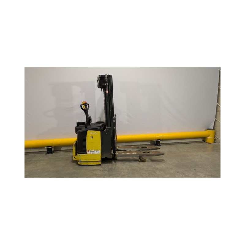 NEUWERTH Logistics SA - Komatsu - MWS14FA-1R - Gerbeur électrique NEUWERTH Logistics SA - Komatsu - MWS14FA-1R - Gerbeur électrique