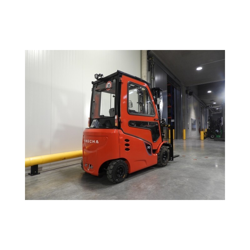 NEUWERTH Logistics SA - Hangcha - CPD30-XC4 - Chariot-élévateur électrique