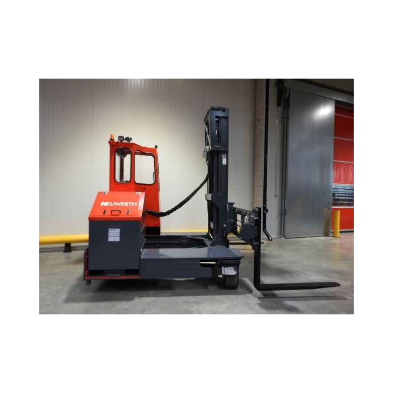 NEUWERTH Logistics SA - Mima - TFC30 - Chariot-élévateur multidirectionnel NEUWERTH Logistics SA - Mima - TFC30 - Chariot-élévateur multidirectionnel