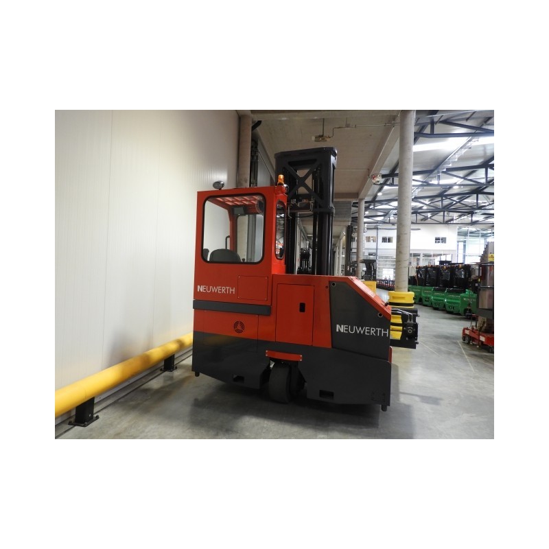 NEUWERTH Logistics SA - Mima - TFC30 - Chariot-élévateur multidirectionnel NEUWERTH Logistics SA - Mima - TFC30 - Chariot-élévateur multidirectionnel