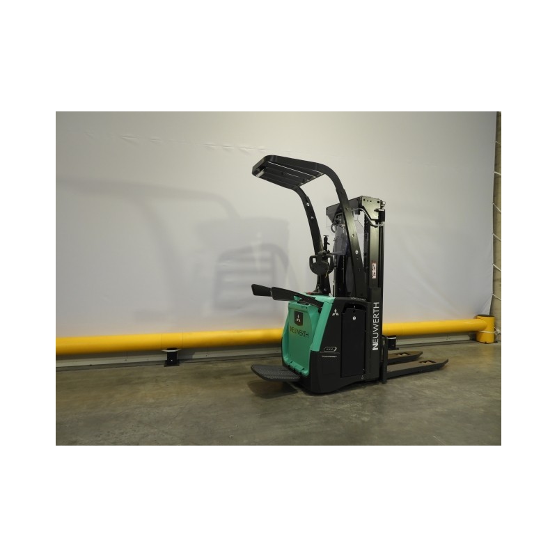 NEUWERTH Logistics SA - Mitsubishi - SBV16N3I - Gerbeur électrique NEUWERTH Logistics SA - Mitsubishi - SBV16N3I - Gerbeur électrique