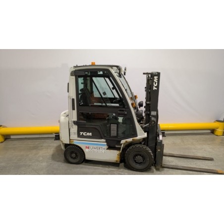 NEUWERTH Logistics SA - Tcm - FD18-E1 - Chariot-élévateur Diesel NEUWERTH Logistics SA - Tcm - FD18-E1 - Chariot-élévateur Diesel
