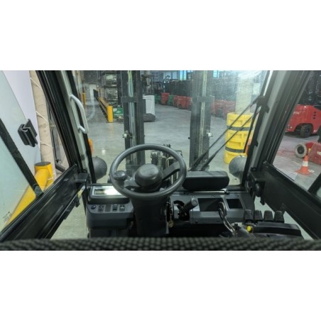 NEUWERTH Logistics SA - Tcm - FD18-E1 - Chariot-élévateur Diesel NEUWERTH Logistics SA - Tcm - FD18-E1 - Chariot-élévateur Diesel