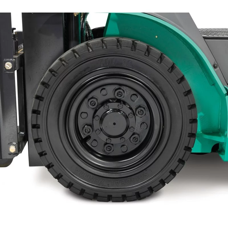 NEUWERTH Logistics SA - Mitsubishi Forklift Trucks - Grendia ES - FD20N3 - Carrello endotermico NEUWERTH Logistics SA - Mitsubishi Forklift Trucks - Grendia ES - FD20N3 - Carrello endotermico