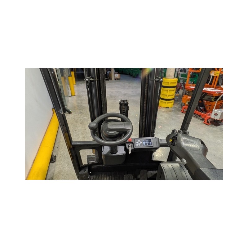 NEUWERTH Logistics SA - Atlet - TX3-15S - Chariot-élévateur électrique