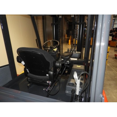 NEUWERTH Logistics SA - Mora - EP 100 RAS C 700MM - Chariot-élévateur électrique NEUWERTH Logistics SA - Mora - EP 100 RAS C 700MM - Chariot-élévateur électrique