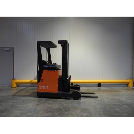 NEUWERTH Logistics SA - Still - fm 17 - Chariot à mât retractable NEUWERTH Logistics SA - Still - fm 17 - Chariot à mât retractable