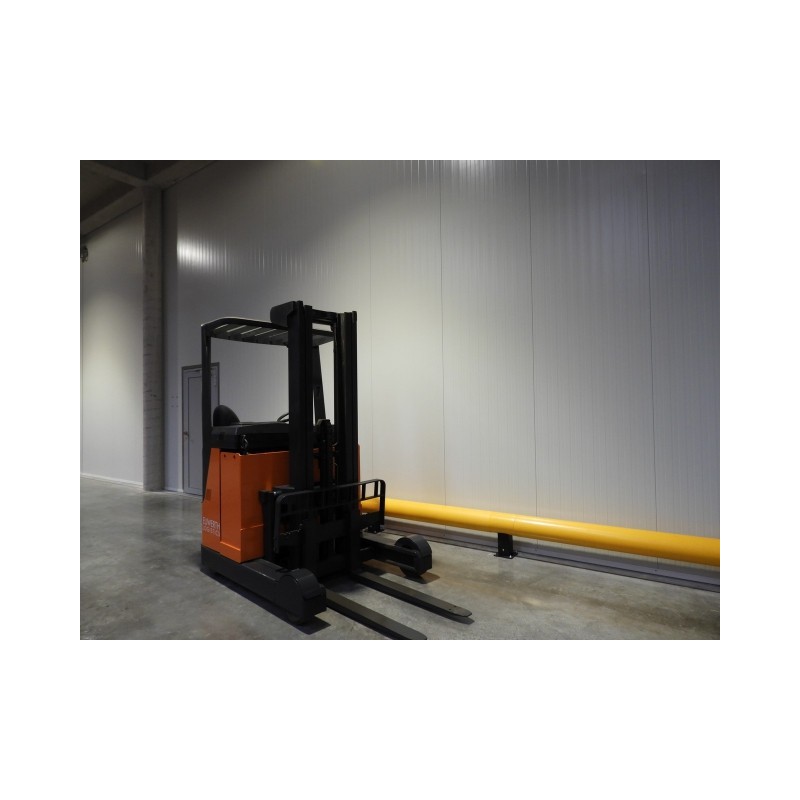 NEUWERTH Logistics SA - Still - fm 17 - Chariot à mât retractable NEUWERTH Logistics SA - Still - fm 17 - Chariot à mât retractable