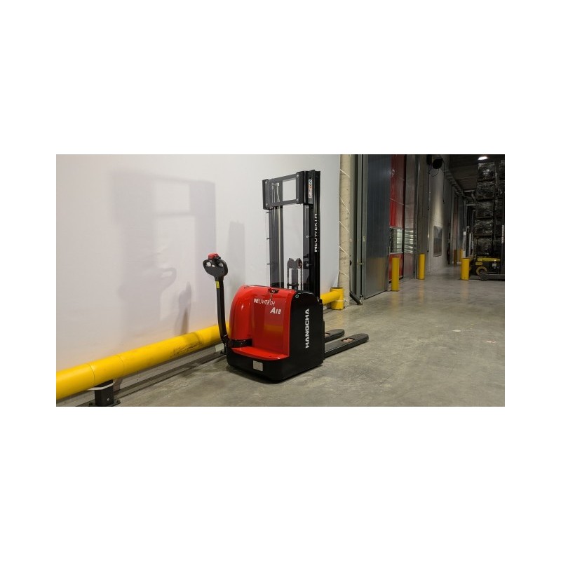NEUWERTH Logistics SA - Hangcha - CDD12-AC2 - Gerbeur électrique NEUWERTH Logistics SA - Hangcha - CDD12-AC2 - Gerbeur électrique