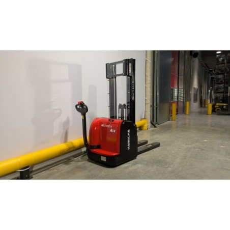 NEUWERTH Logistics SA - Hangcha - CDD12-AC2 - Gerbeur électrique NEUWERTH Logistics SA - Hangcha - CDD12-AC2 - Gerbeur électrique