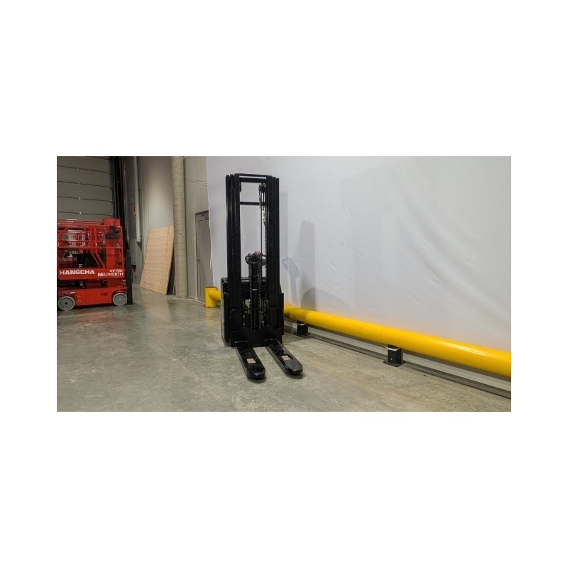 NEUWERTH Logistics SA - Hangcha - CDD16-AC2-L-I - Gerbeur électrique NEUWERTH Logistics SA - Hangcha - CDD16-AC2-L-I - Gerbeur électrique