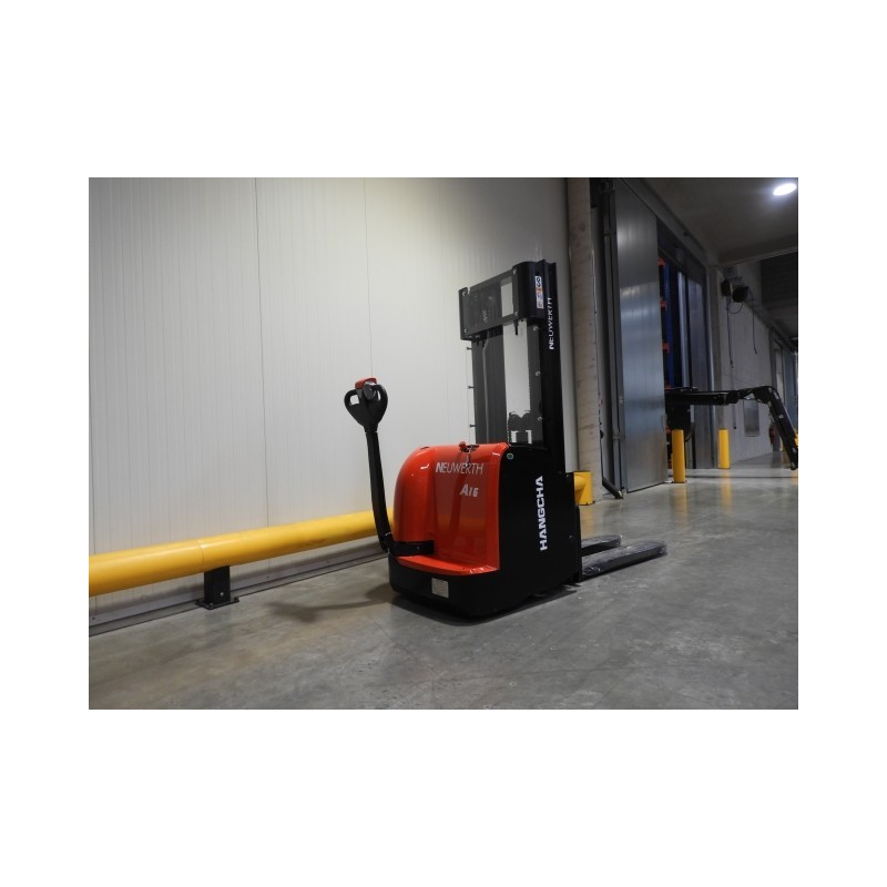 NEUWERTH Logistics SA - Hangcha - CDD16-AC1-L - Gerbeur électrique NEUWERTH Logistics SA - Hangcha - CDD16-AC1-L - Gerbeur électrique