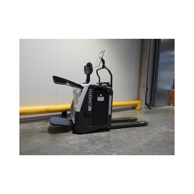 NEUWERTH Logistics SA - Atlet - PLF 250 - Transpalette électrique NEUWERTH Logistics SA - Atlet - PLF 250 - Transpalette électrique