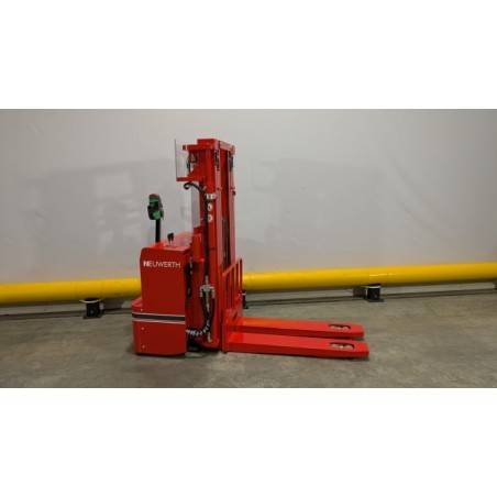 NEUWERTH Logistics SA - Icem - TE 20/360 - Gerbeur électrique NEUWERTH Logistics SA - Icem - TE 20/360 - Gerbeur électrique