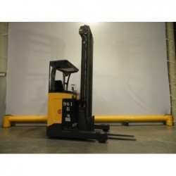 NEUWERTH Logistics SA - Atlet - UMS 160 - Chariot à mât retractable