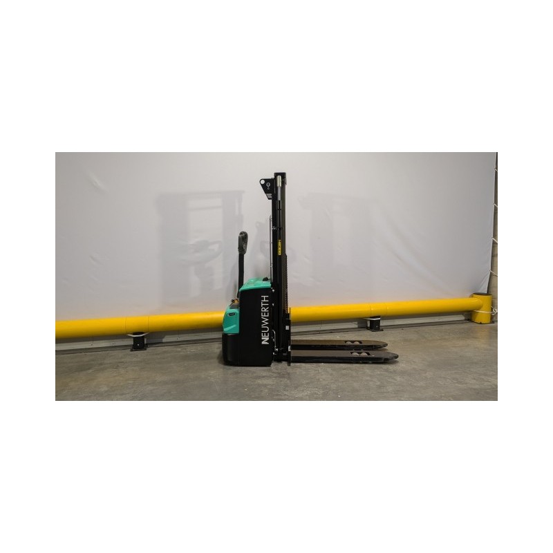 NEUWERTH Logistics SA - Mitsubishi - SBP12N3 - Gerbeur électrique NEUWERTH Logistics SA - Mitsubishi - SBP12N3 - Gerbeur électrique