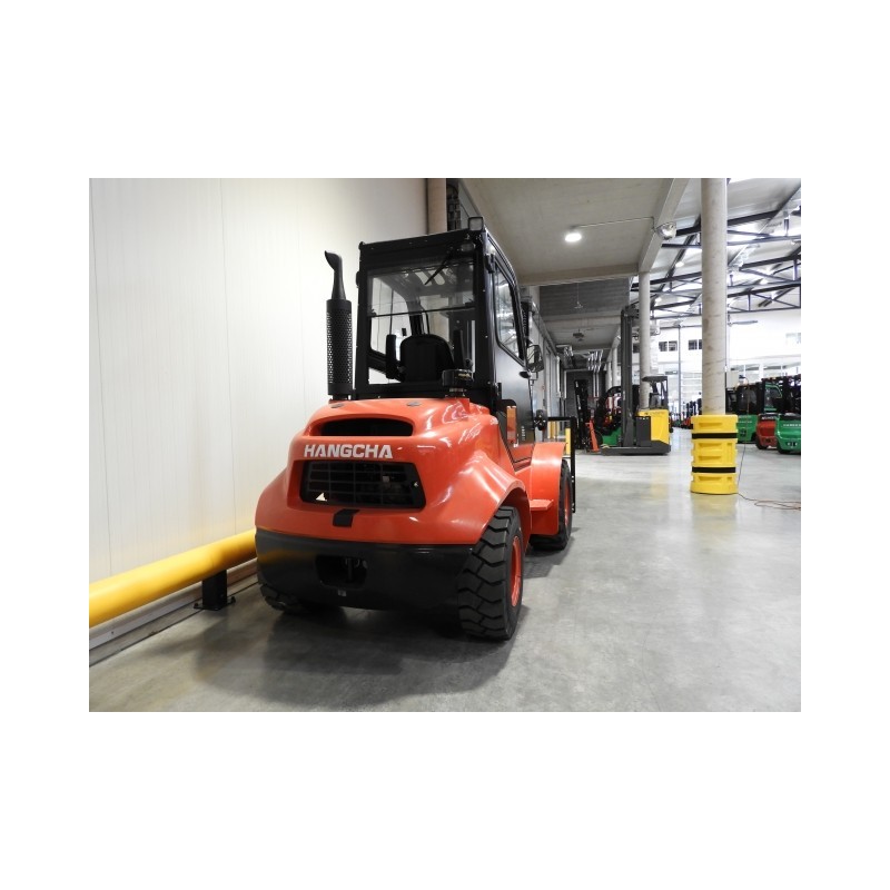 NEUWERTH Logistics SA - Hangcha - CPCD25-XW98E-RT2 - Chariot-élévateur Diesel NEUWERTH Logistics SA - Hangcha - CPCD25-XW98E-RT2 - Chariot-élévateur Diesel