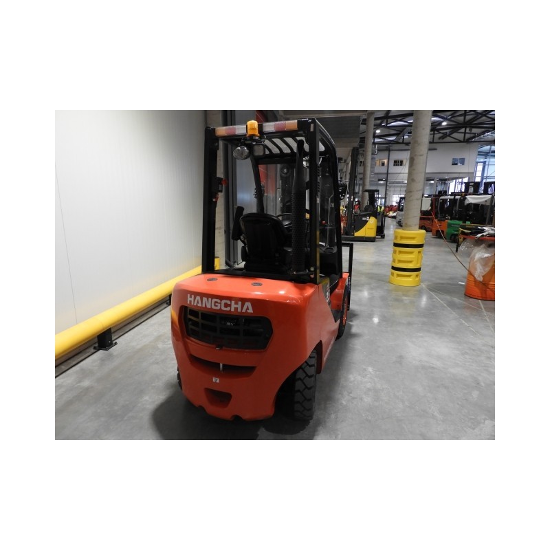 NEUWERTH Logistics SA - Hangcha - CPCD25-XW97F - Chariot-élévateur Diesel NEUWERTH Logistics SA - Hangcha - CPCD25-XW97F - Chariot-élévateur Diesel