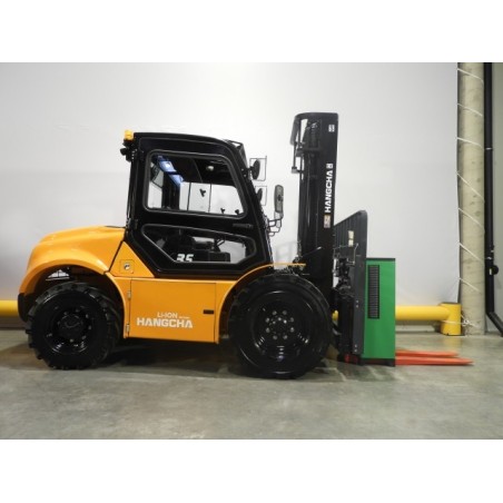 NEUWERTH Logistics SA - Hangcha - CPD35-XY2GC-RT4 - Tout-terrain 4x4 NEUWERTH Logistics SA - Hangcha - CPD35-XY2GC-RT4 - Tout-terrain 4x4